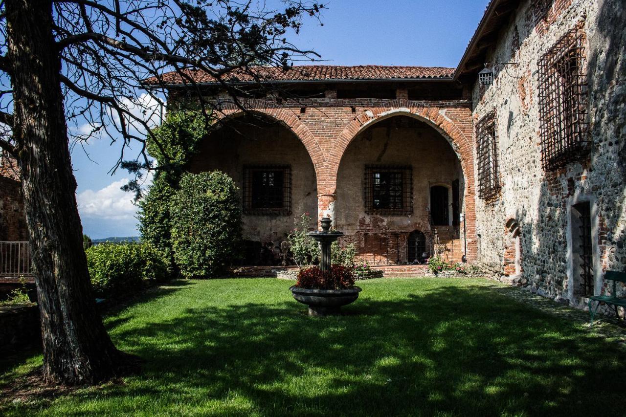 B&B Castello Di Moncrivello Екстериор снимка