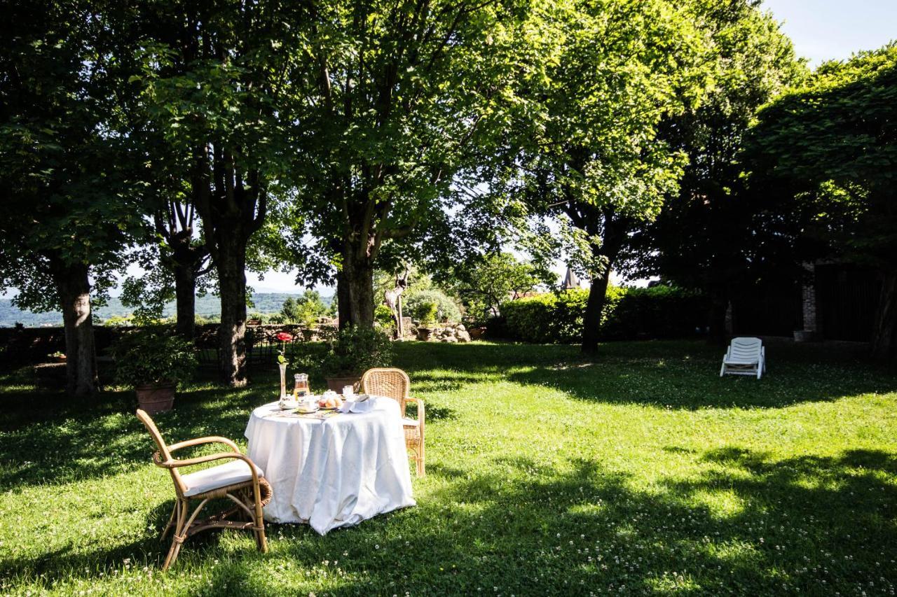 B&B Castello Di Moncrivello Екстериор снимка